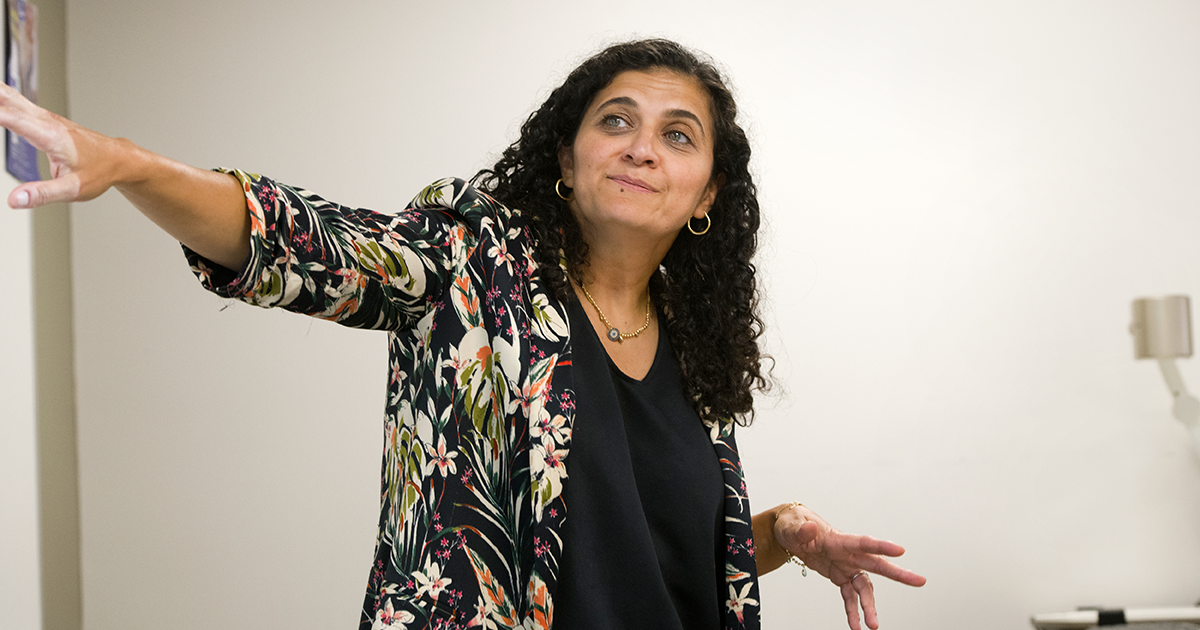 Linda Sayed giving a presentation