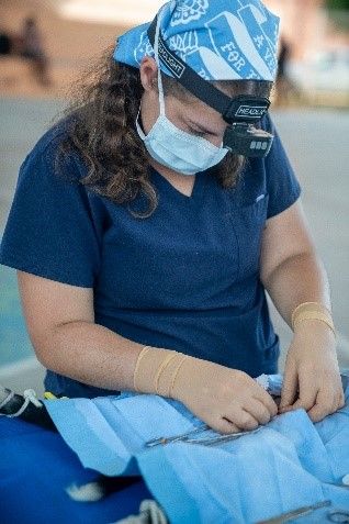 Alexia doing surgery in Mexico