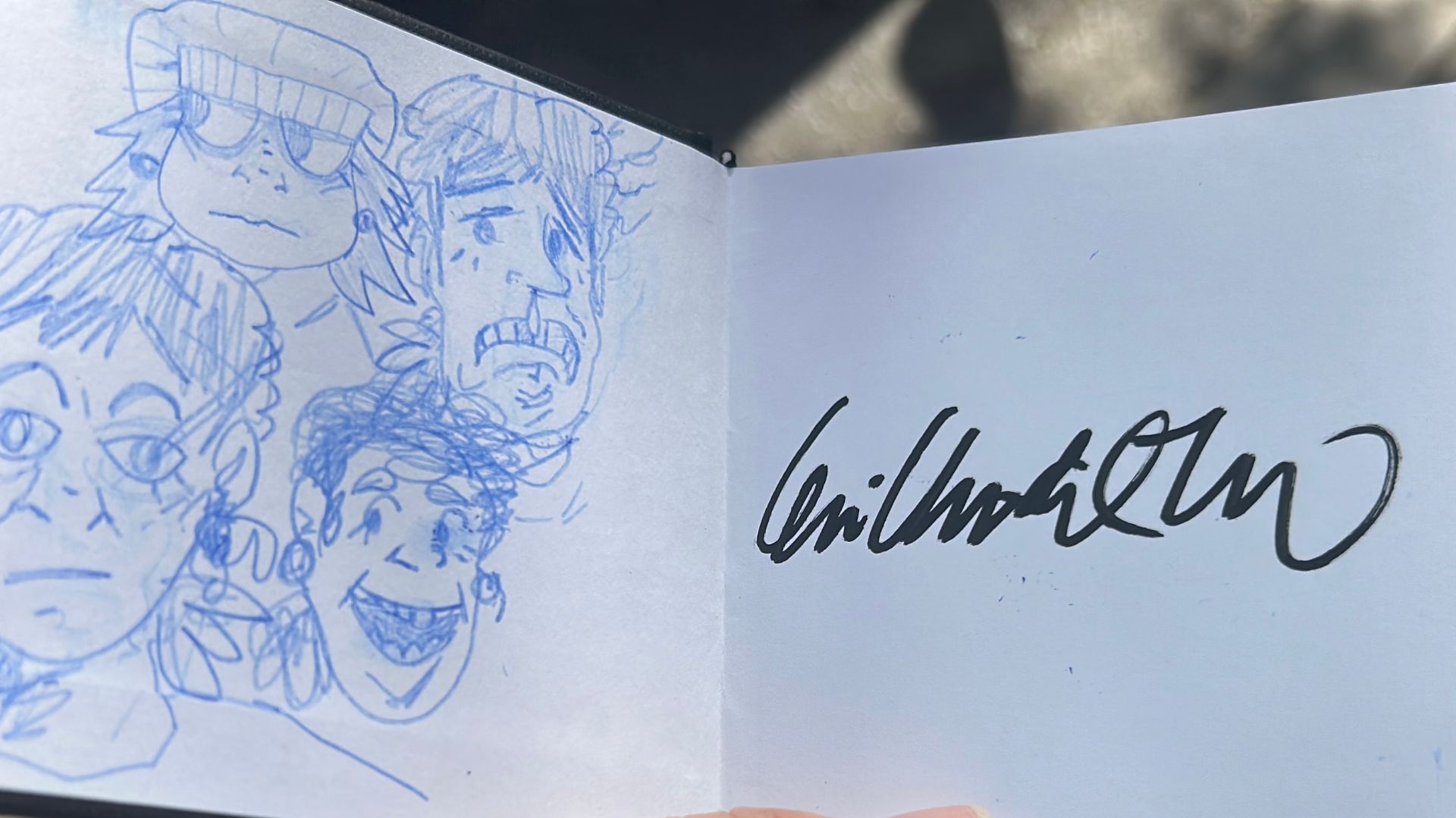 Signature of Guillermo del Toro