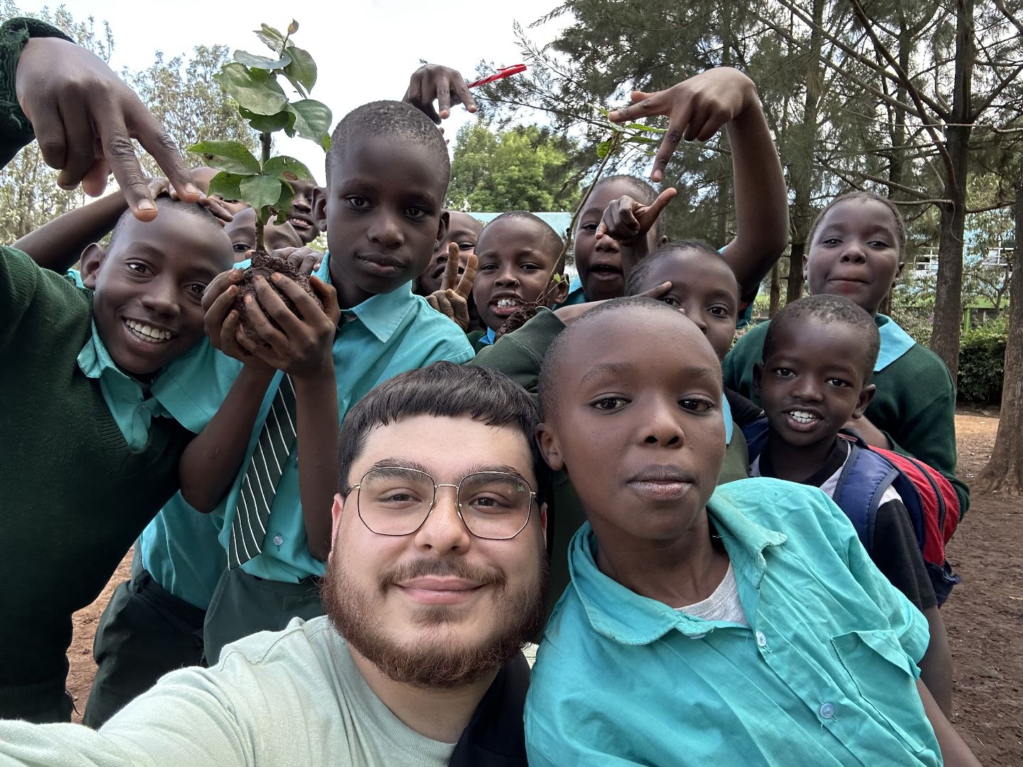 Jilmar with group of Kenyan school children