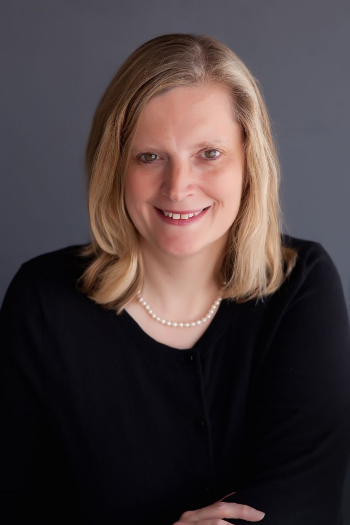 Headshot of Rebecca Malouin