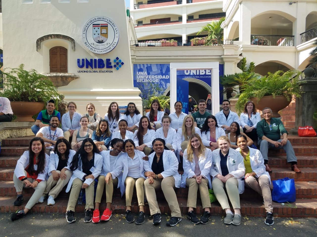 Group of med students outside a clinic in the Dominican Republic